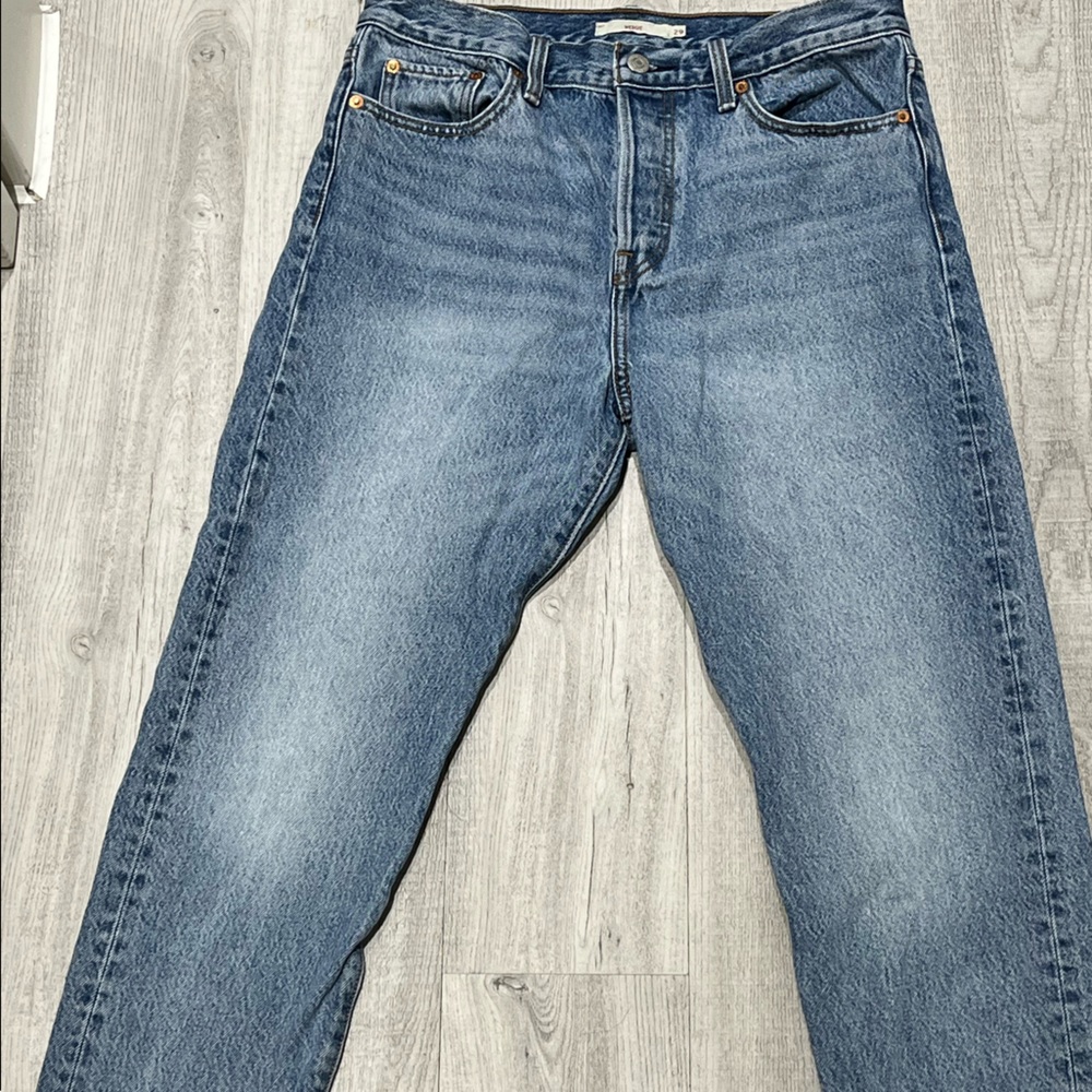 Levi Wedgie Ankle Jeans 👖